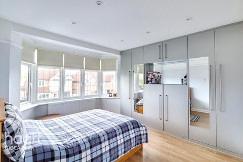 4 Erroll Road, Romford, RM1 3DJ