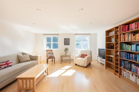 undefined, Pickard Close, London N14