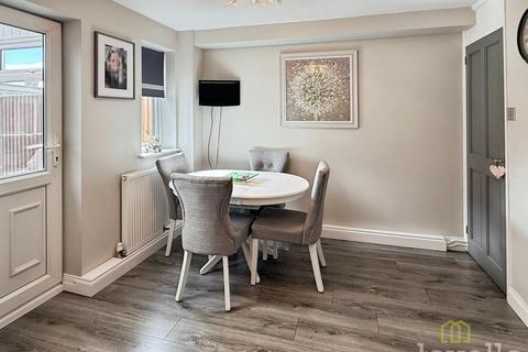 undefined, Clare Close, Lincoln LN5