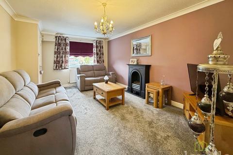 undefined, Clare Close, Lincoln LN5