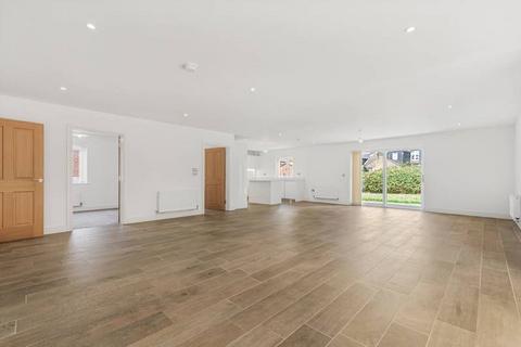 4 bedroom detached bungalow for sale, Regent Way, Brentwood CM14