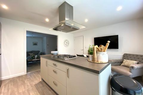 3 bedroom detached bungalow to rent, Holloway Lane, Witney OX29