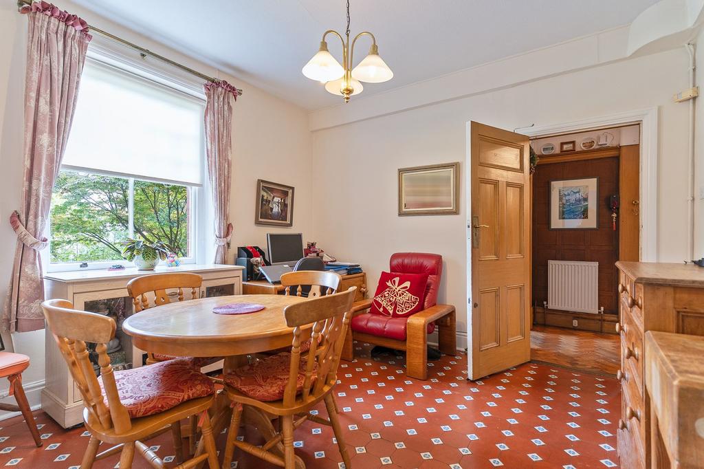 Breakfast room