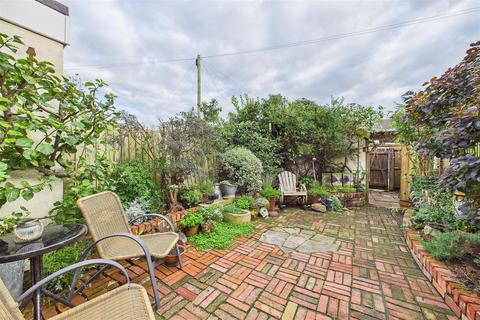 3 bedroom terraced house for sale, Central location in Clevedon