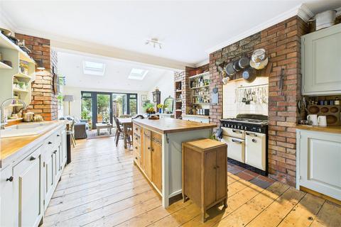 3 bedroom terraced house for sale, Central location in Clevedon