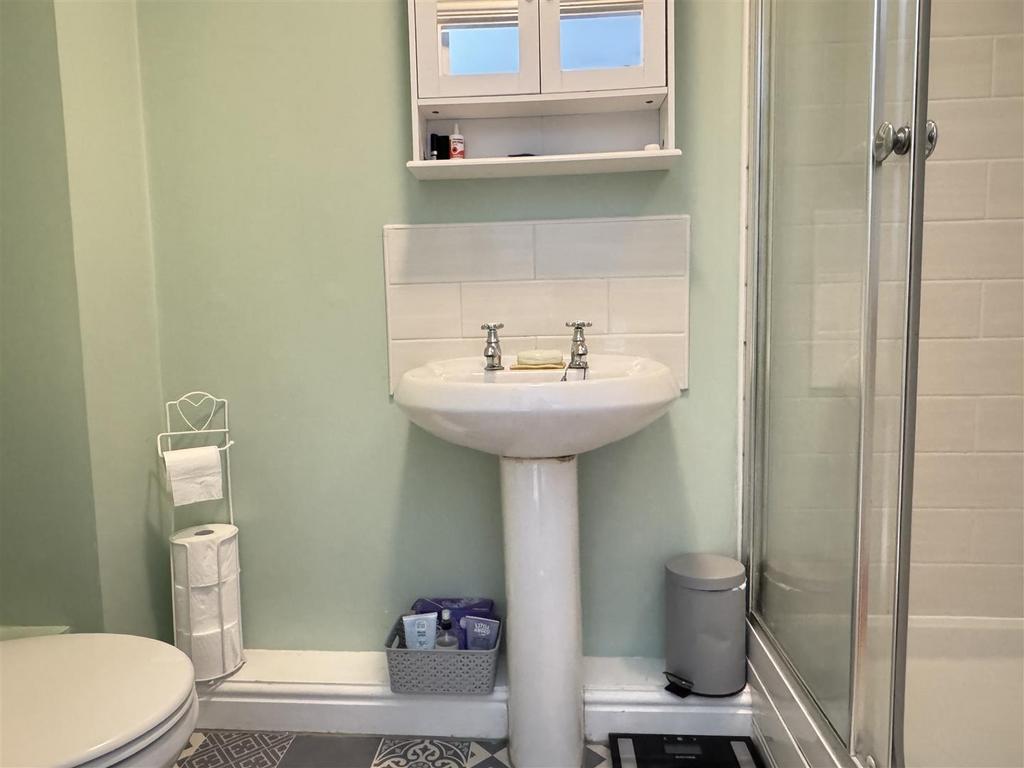 En-Suite Shower