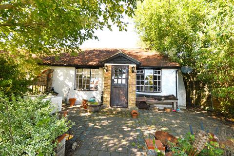 undefined, London Road, Bagshot