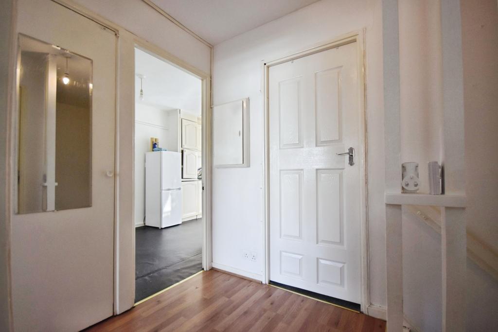 Pbox-bedroom-334133.JPG