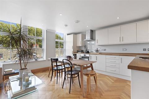 3 bedroom apartment for sale, School Mews, London, E1