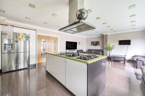 undefined, Park Avenue North, Willesden Green, London, NW10