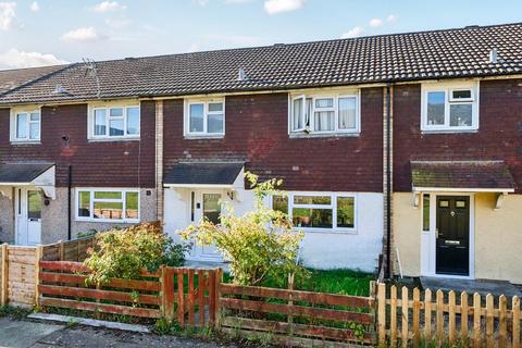 3 bedroom terraced house for sale - Leaveland Close, Ashford TN23