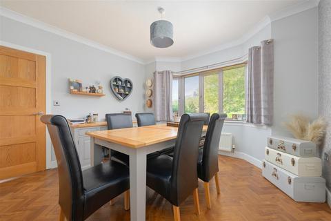 26 Bruce Gardens, Dunfermline, KY11 8HG