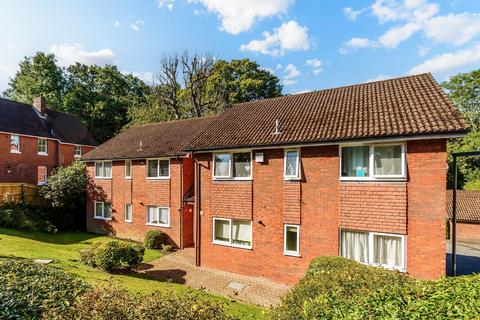 The Avenue, Tadworth KT20