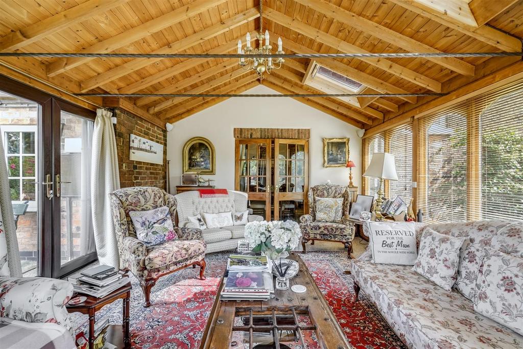 Conservatory/Sun Lounge