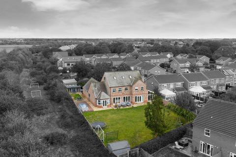 5 bedroom detached house for sale, Blenheim Drive, Doncaster, DN9