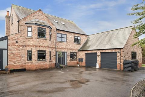 5 bedroom detached house for sale, Blenheim Drive, Doncaster, DN9