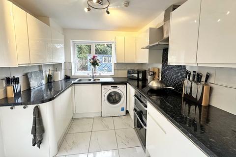 undefined, Shearsbrook Close, Bransgore, Christchurch, Hampshire, BH23