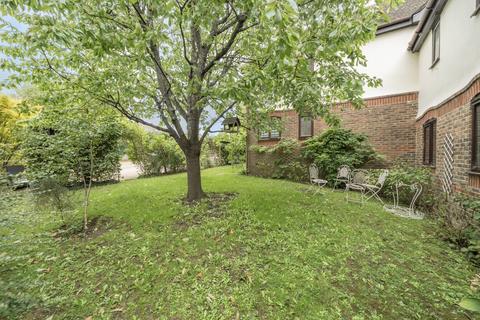 undefined, Lakers Meadow, Billingshurst