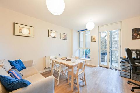 6 Gresham Place, London E3