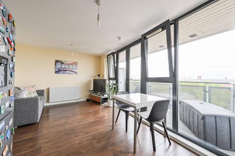 2 bedroom flat for sale, 2 Taylor Place, London E3