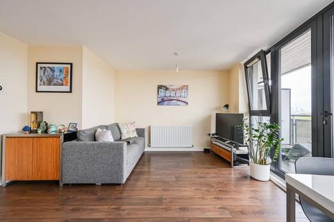 2 bedroom flat for sale, 2 Taylor Place, London E3