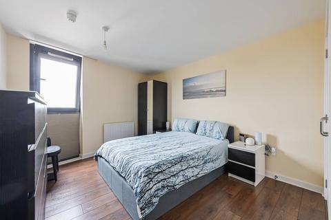 2 bedroom flat for sale, 2 Taylor Place, London E3