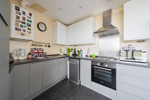2 bedroom flat for sale, 2 Taylor Place, London E3