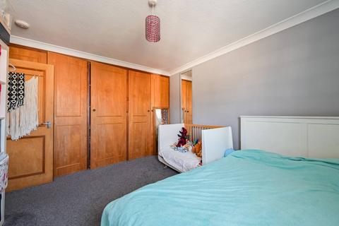 undefined, St James Street, Walthamstow, London, E17