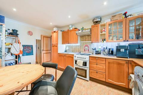 1 bedroom maisonette for sale, St James Street, Walthamstow, London, E17