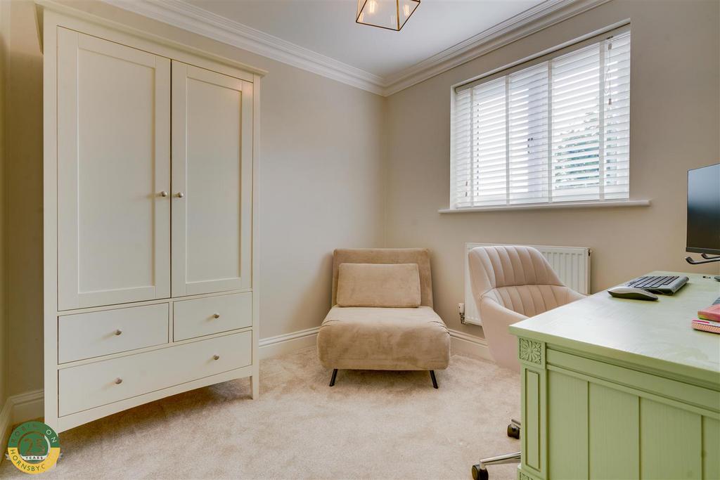 Bedroom 4- .jpg