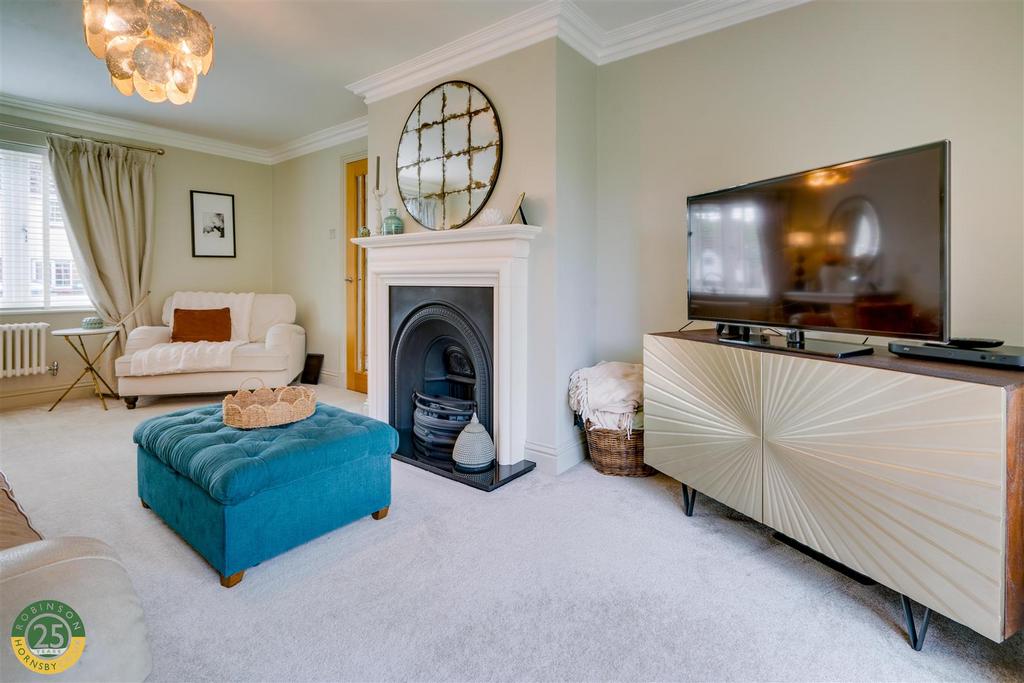 Lounge 3.jpg