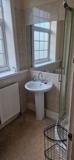 6 bedroom house to rent, Room 6, 34 Cliff Road