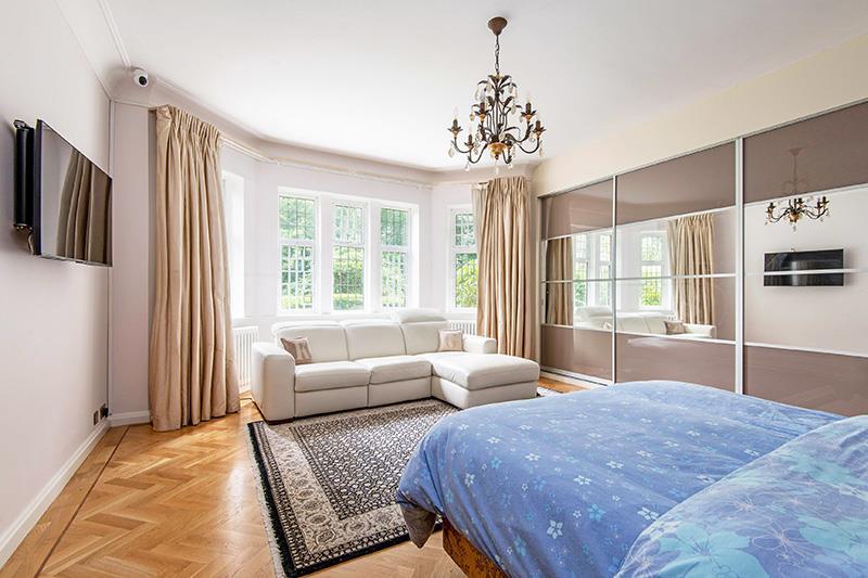 53358 low res(10).jpg