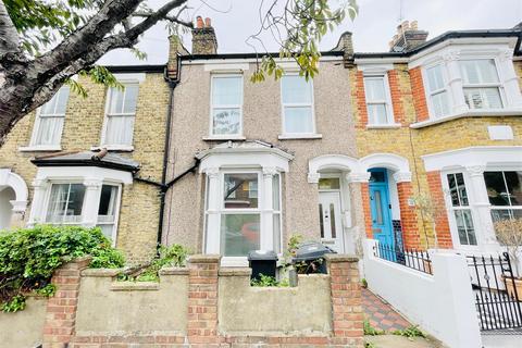 14 Melbourne Road, Walthamstow, London, E17 6LR