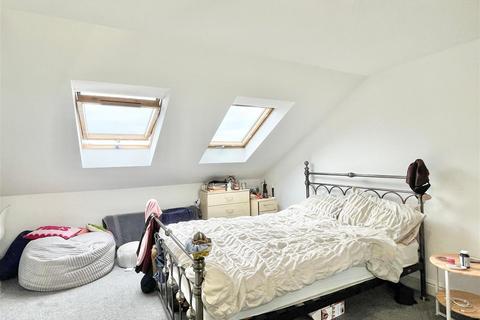 14 Melbourne Road, Walthamstow, London, E17 6LR