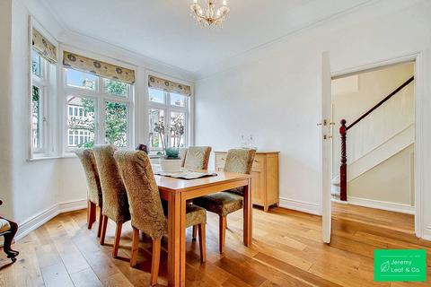 5 bedroom house for sale, Holdenhurst Avenue, London, N12