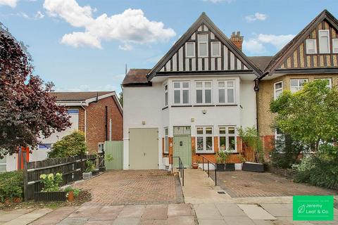 5 bedroom house for sale, Holdenhurst Avenue, London