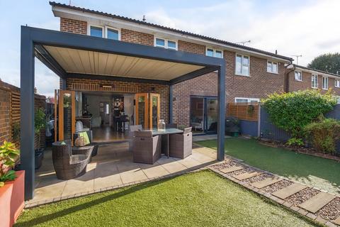 undefined, Richmond Road, Staines-upon-Thames