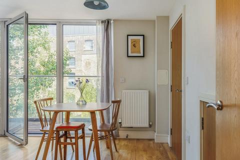 1 bedroom apartment for sale, Brookmill Road, London, SE8