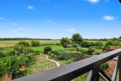 4 bedroom detached house for sale, River Way, Shipston-On-Stour CV36