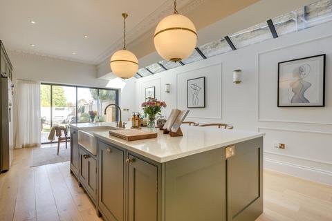 4 bedroom terraced house for sale, Mount Pleasant Road, Hither Green , London, SE13