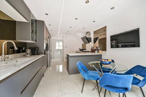 undefined, Agars Place, Datchet, SL3