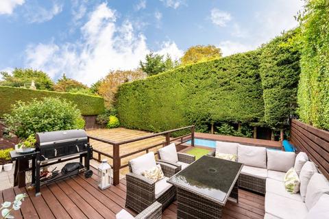 undefined, Agars Place, Datchet, SL3