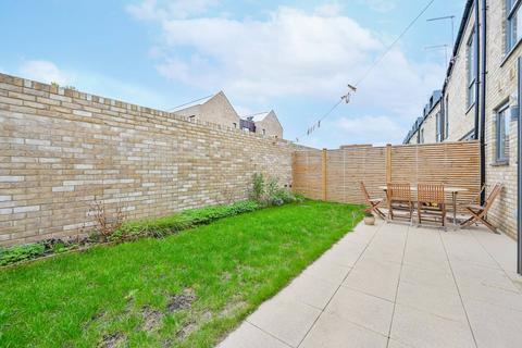 undefined, Felix Road, Ealing, West Ealing, W13