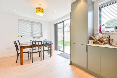 undefined, Felix Road, Ealing, West Ealing, W13