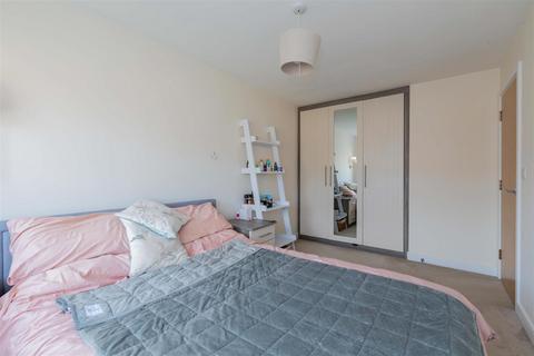 undefined, Cygnet Way, Maidenhead