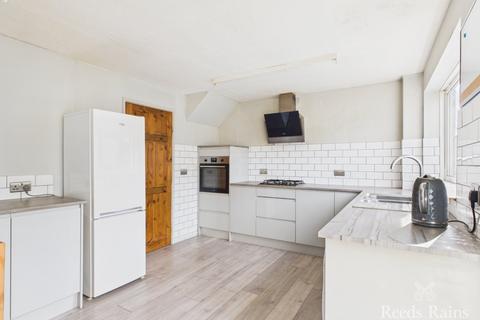 undefined, St. James Close, Hull HU7