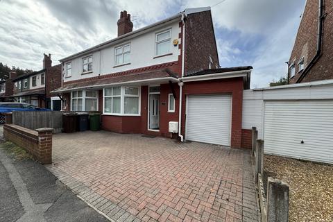 Balmoral Drive, Denton