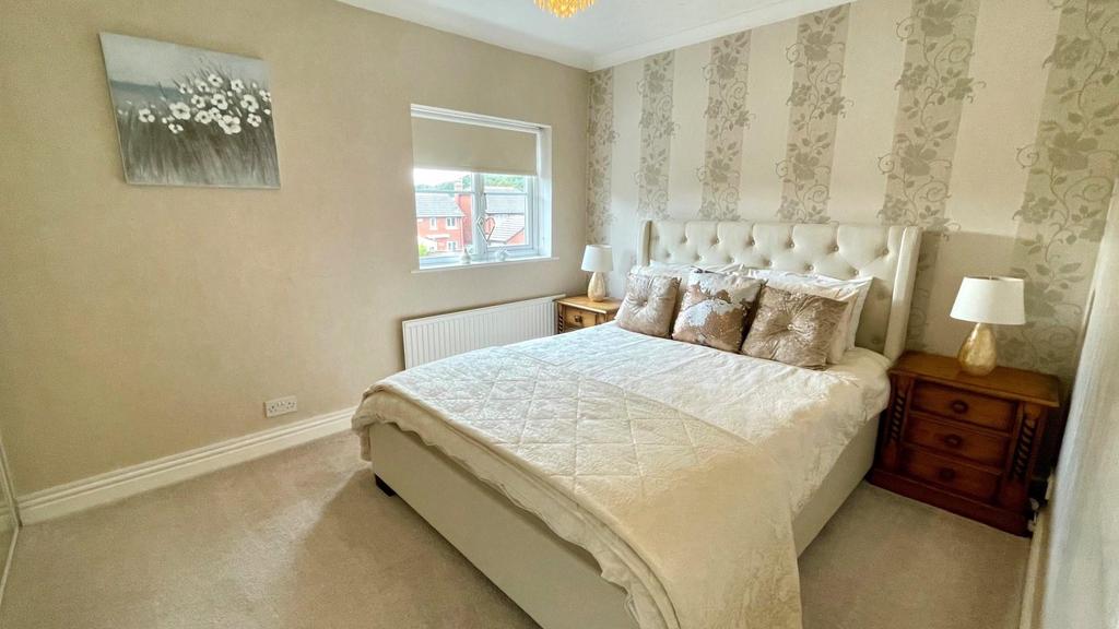 Principal bedroom