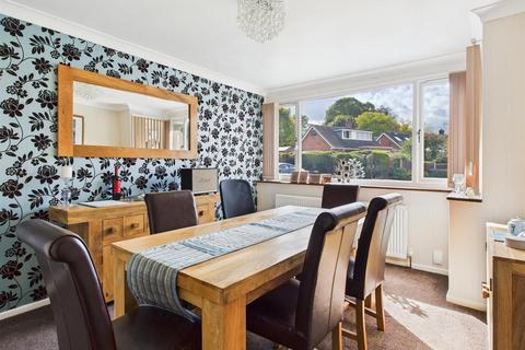 2 Ash Grove, Stourbridge, DY9 7JL
